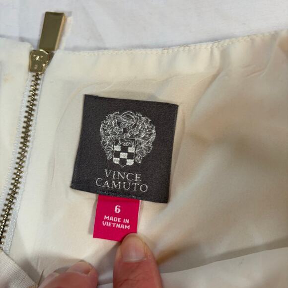 Vince Camuto cream gold metallic fit flare dress. Knee length. Size 6. Holiday - Picture 6 of 9